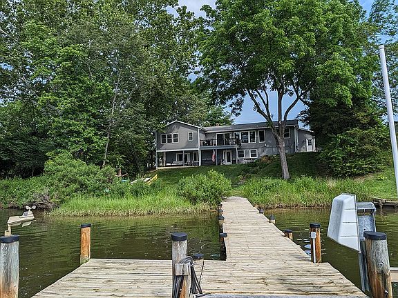 rear of house from pier