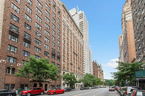 Rented by Compass | media 11