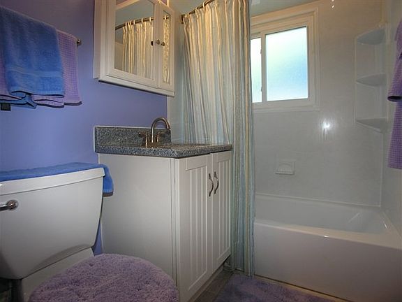 4th image of 10145 Hyacinth Dr