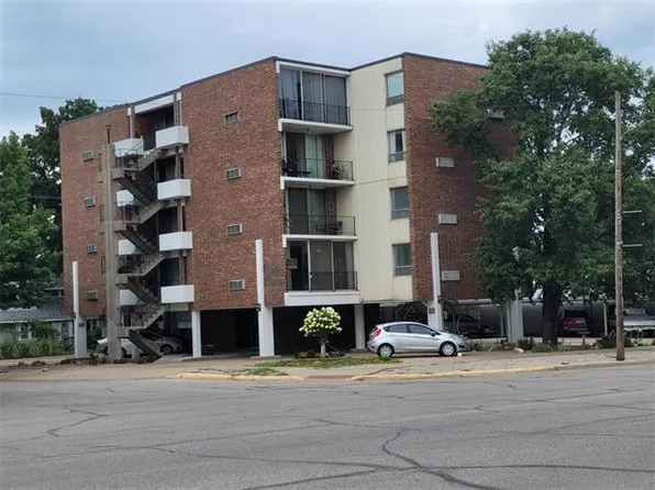 330 W Central Ave, El Dorado, KS 67042