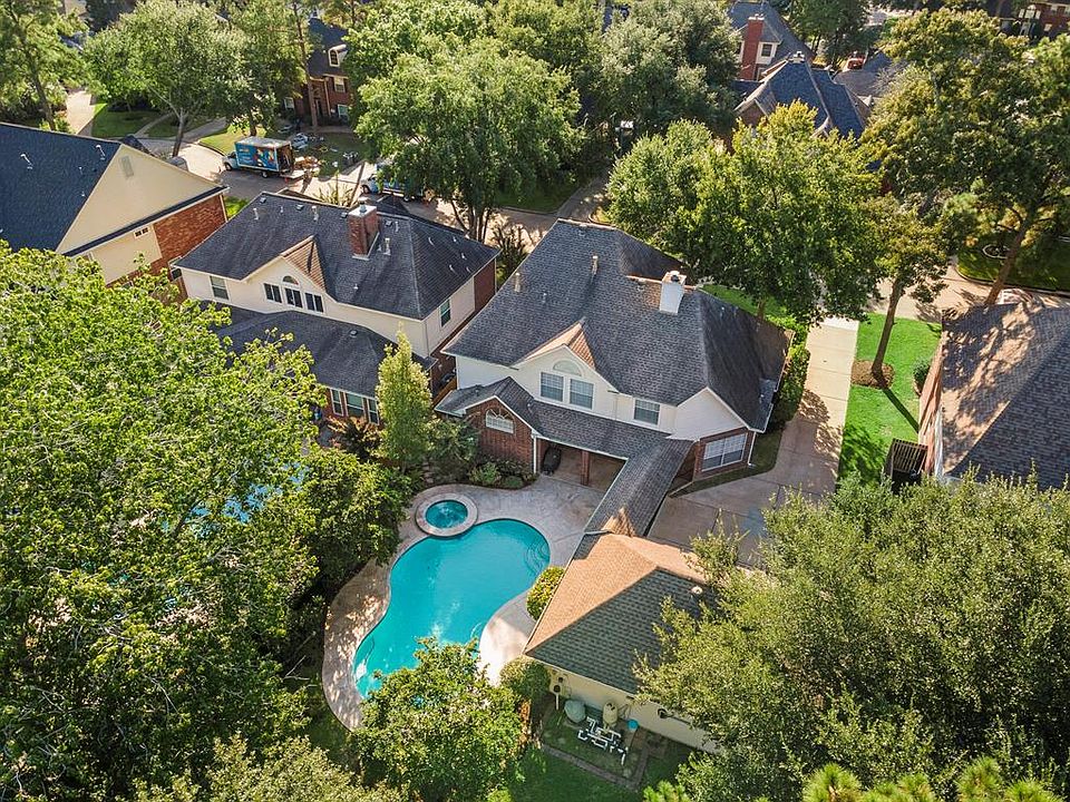 1st image of 16614 Saint Johns Wood Dr