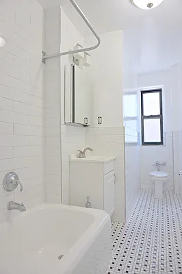 Rented by Metropolitan Equities | media 16