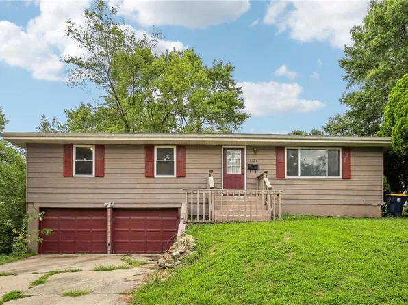 5104 N Smalley Ave, Kansas City, MO 64119