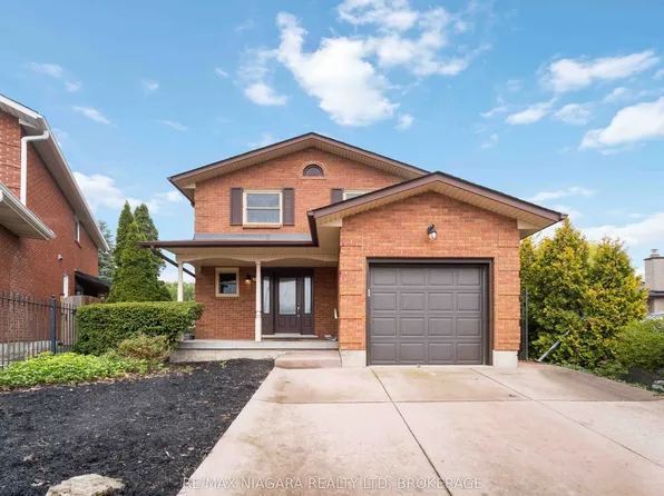 10 Donegel Pl, Hamilton, ON L9A 4Z6