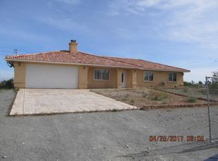 2678 Goss Rd, Phelan, CA 92372