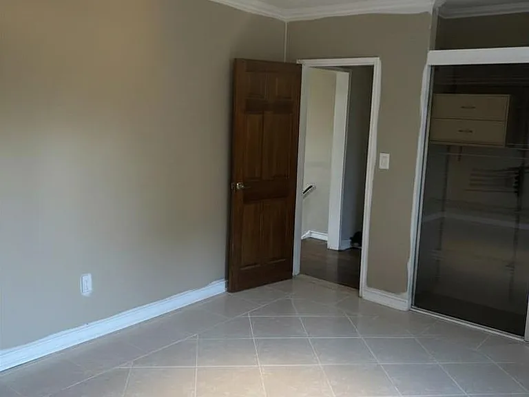 196-23 Dunton Ave #2B — Photo 9