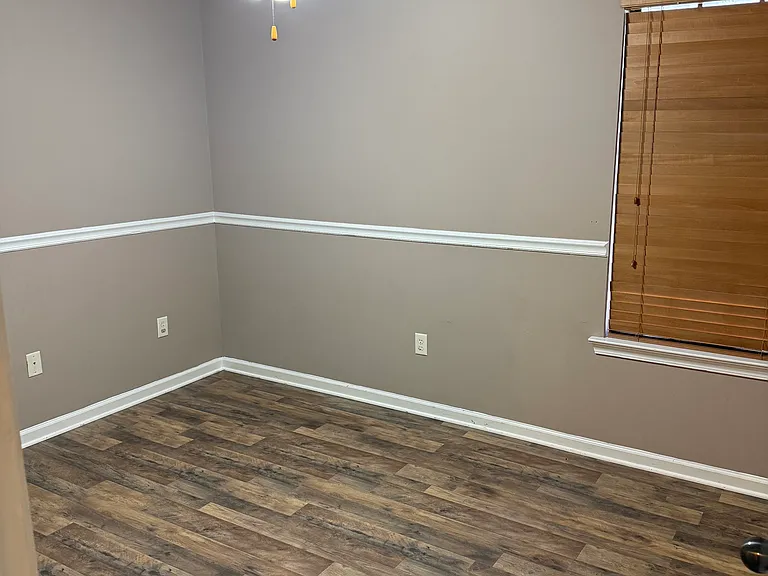 1845 Arden Ln — Photo 11