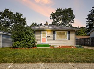 145 Maplelawn St SW, Wyoming, MI 49548