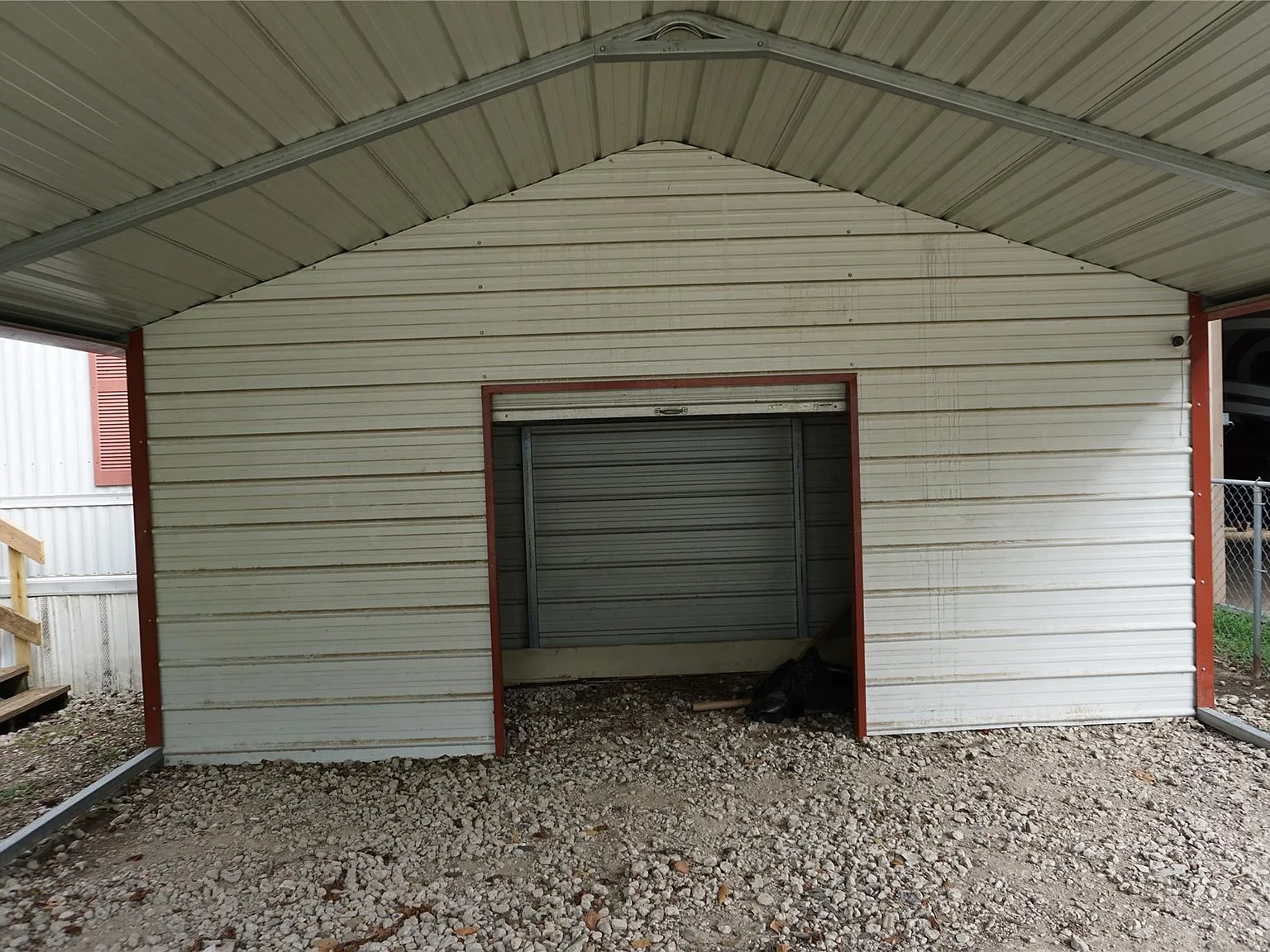 3 bed, 2.0 bath, 1216 sqft, $1,295 — Photo 4