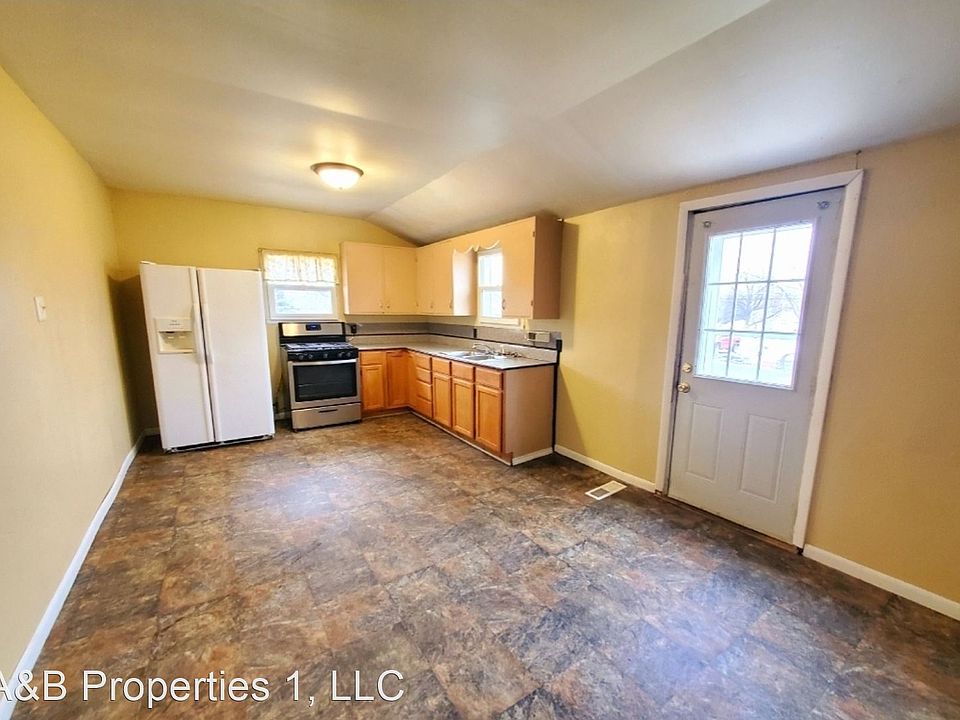 1st image of 1304 N 10th St #11723932