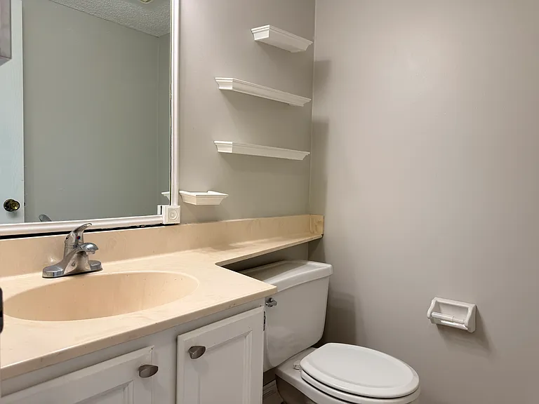 4601 Saddlewood Dr — Photo 32