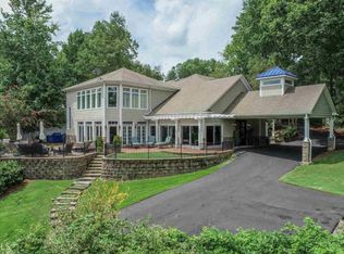 6473 Bluewaters Dr, Flowery Branch, GA 30542