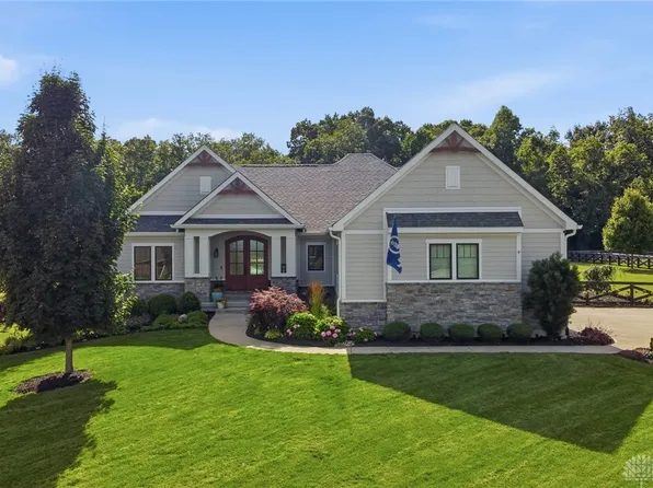 2300 Triple Creek Ct, Lebanon, OH 45036