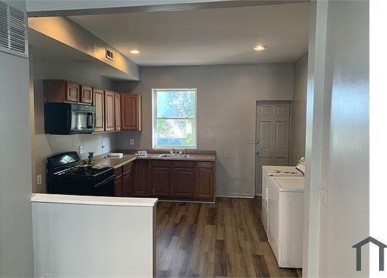 2nd image of 2717 Harlem Ave