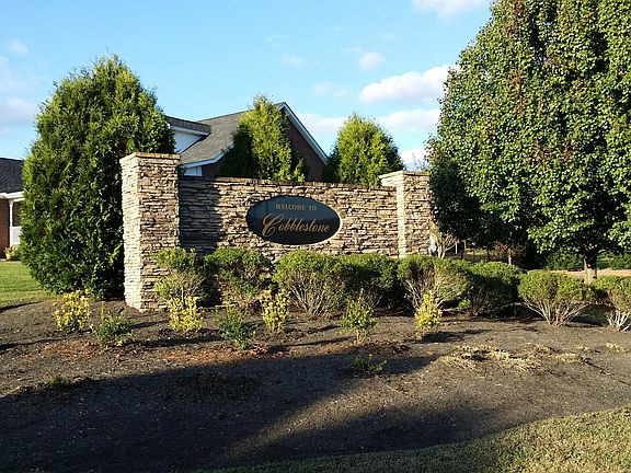 2nd image of 3207 Bakerstown Ct