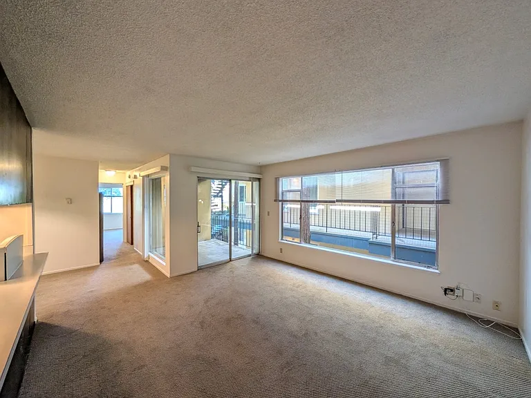 1925 Delaware St #2C — Photo 1