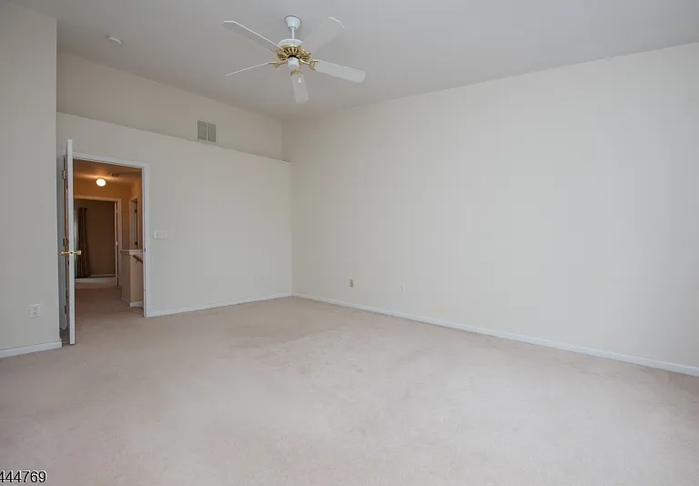 2404 Vantage Ct — Photo 21
