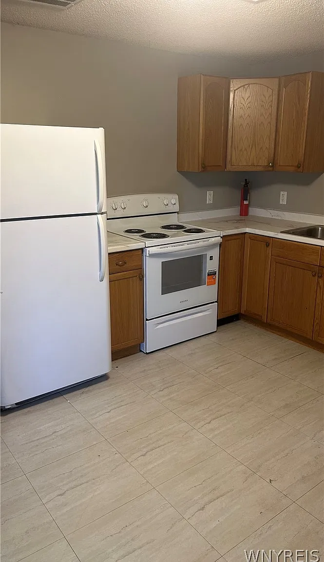 1 bed, 1.0 bath, 2894 sqft, $1,200 — Photo 3