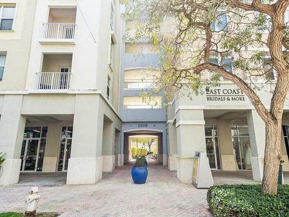 2nd image of 1200 Town Center Dr APT 305