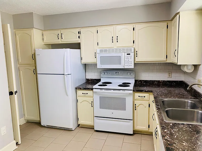 5752 N Anita Ave — Photo 8