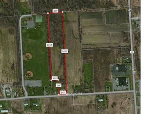 6585 Badgley Rd, East Syracuse, NY 13057