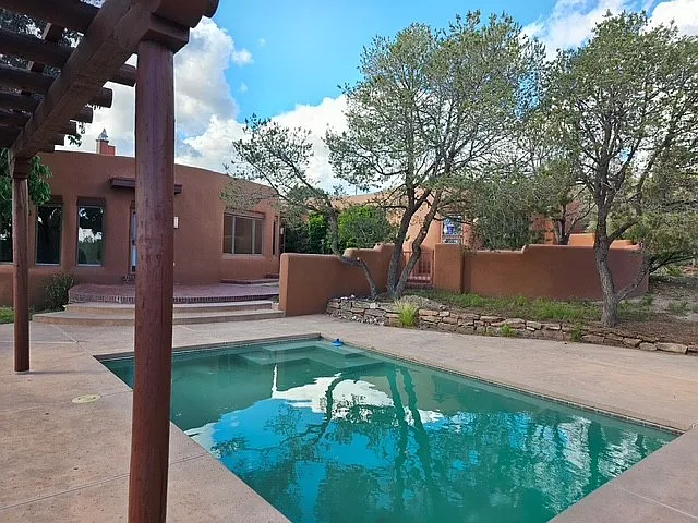 5 bed, 4484 sqft, $6,500 — Photo 4