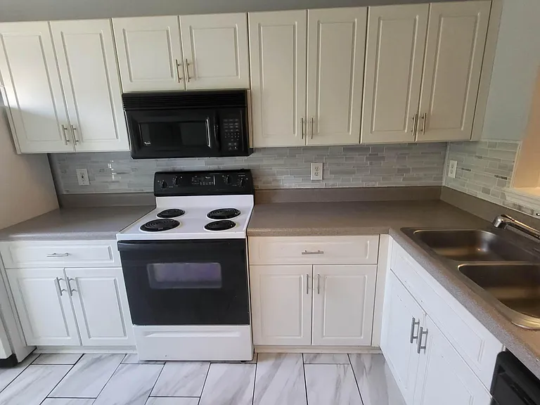 4687 Brookwood Ln — Photo 21