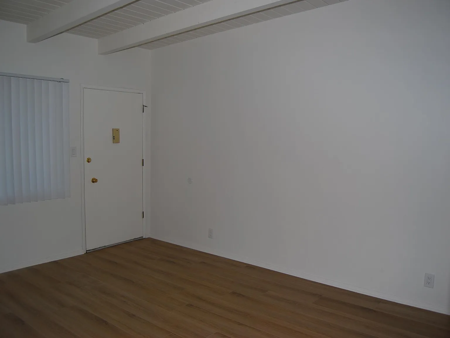 3 bed, $4,450 — Photo 3