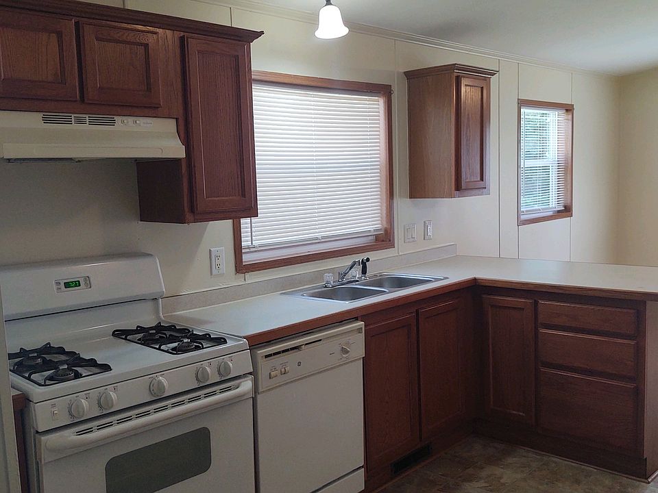 1st image of 166 Cherrywood Dr