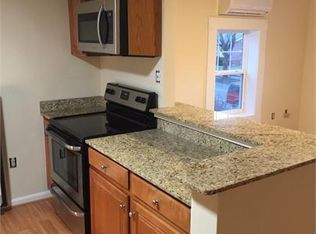 980 Jefferson Ave APT 6, Charles Town, WV