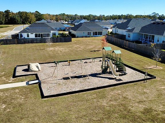 5th image of 204 McNeal Heritage Cir