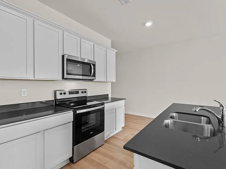 1317 Bates St — Photo 12
