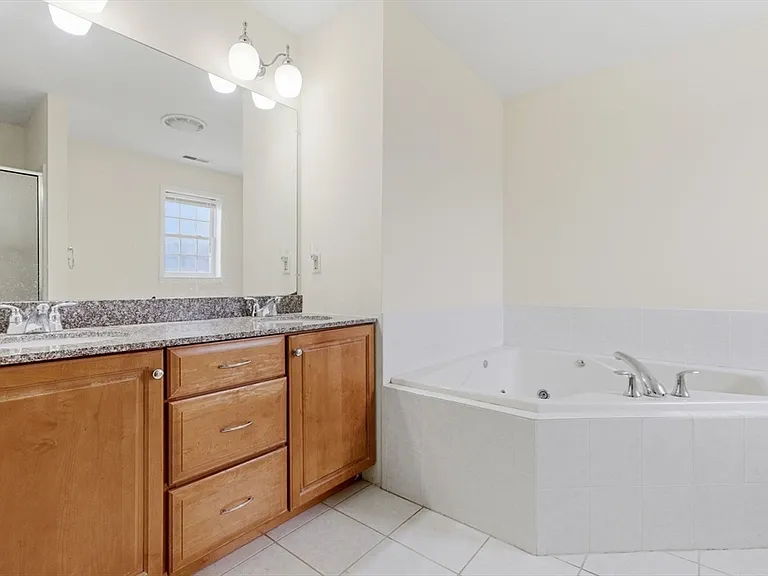 16 Windsor Rd — Photo 11