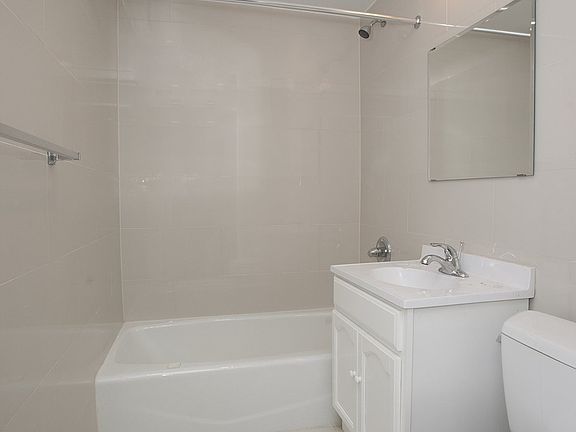4th image of 371 W 126th St APT 5A