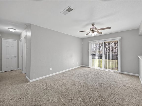 4th image of 3250 Pacesetter Dr
