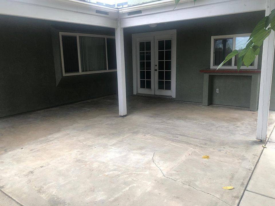 2nd image of 35561 Persimmon Ave