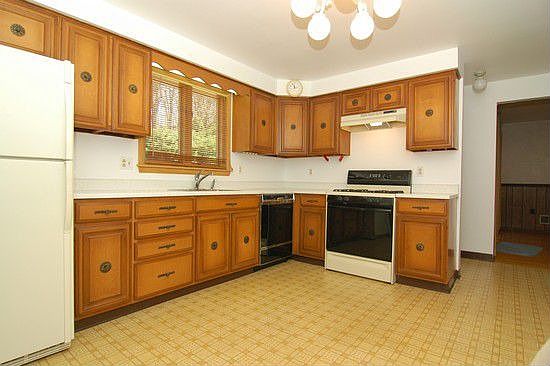 13x12 eat in Kitchen