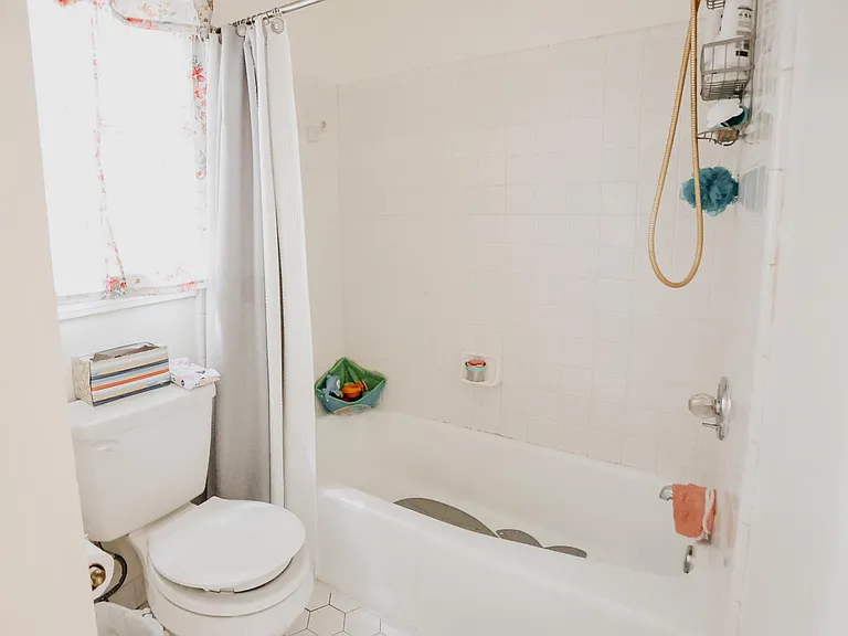 2220 Parkside Dr — Photo 19