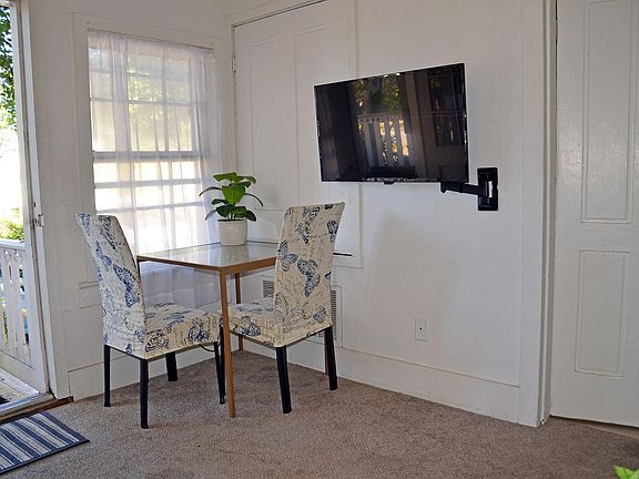 3rd image of 522 N 7th Ave APT D