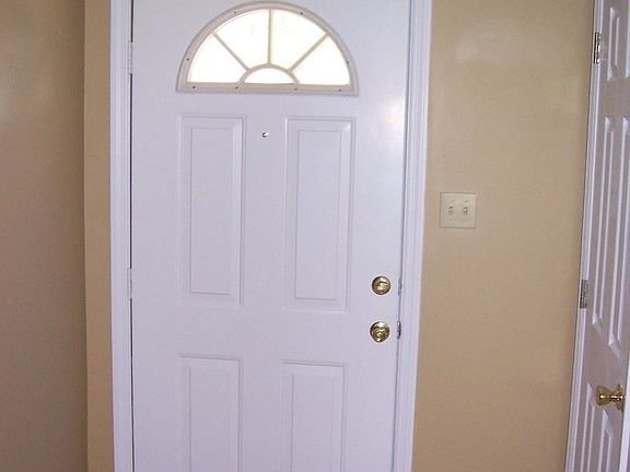 2nd image of 3748 Robin Ln