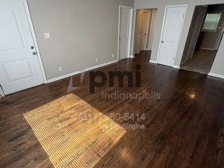 14992 Allisonville Rd — Photo 22