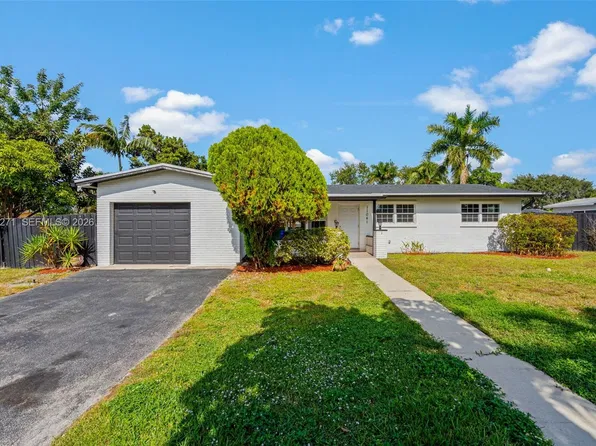 11041 NW 21st St, Hollywood, FL 33026