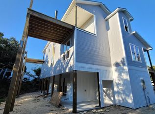 201 W Landing Dr S, Emerald Isle, NC 28594