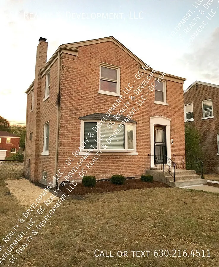 10122 S Luella Ave photo 1