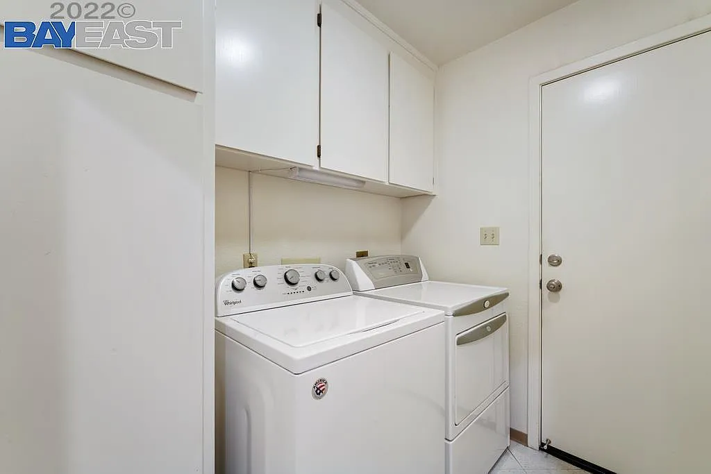 4 bed, 1865 sqft, $4,500 — Photo 2