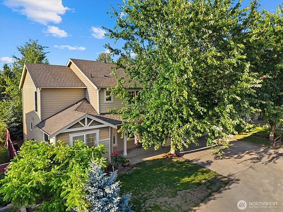 4th image of 17325 84th Avenue NE