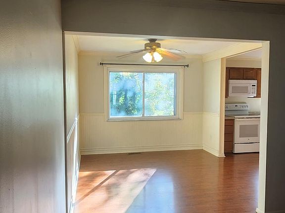 5th image of 632 Heavenly Ln