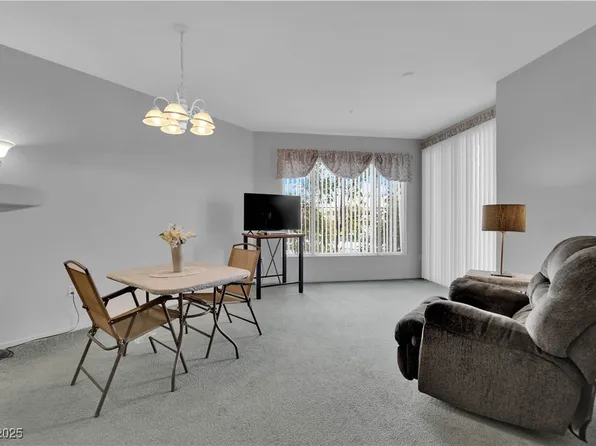 7123 S Durango Dr Unit 204, Las Vegas, NV 89113