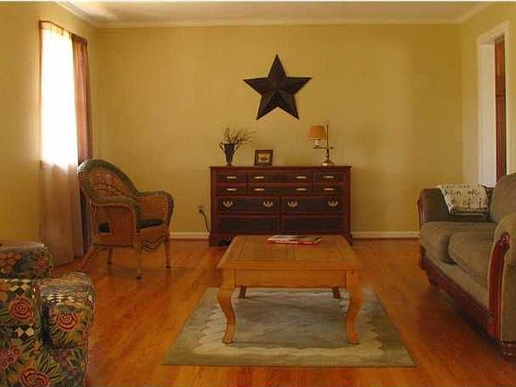 3rd image of 1205 Wood Pines Ln