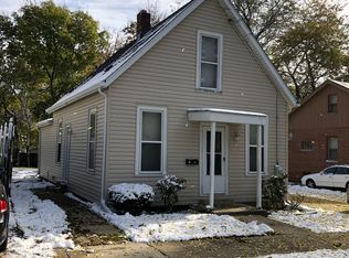 835 Hammond Ave, Aurora, IL 60506